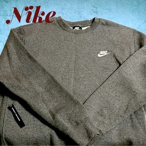 NWT GRAY SWEATSHIRT T5